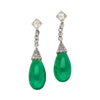 Boucles d'oreilles pendantes en émeraude taille poire cabochon 21 carats de l'époque Art déco | Vers 1940