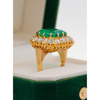 txt
Bague halo en émeraude colombienne huilée de 14,51 carats et diamant taille ancienne euro – Assay Jewelers