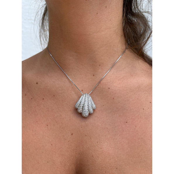18K White Gold and Diamond Pave Sea Shell Pendant Necklace