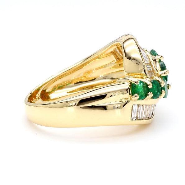 1.22 Carat Round Emerald & Baguette Cut Diamond Wave 18K Gold Band Ring