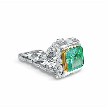 Émeraude colombienne pour homme de 3.75 carats en monture de Bague en platine – Assay Jewelers