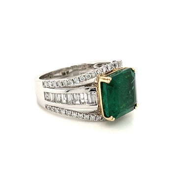 Bague Art déco en or blanc 14 carats, émeraude naturelle 5 carats et diamants baguette – Assay Jewelers