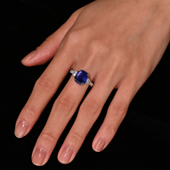 7.19 Carat Color Changing No Heat Ceylon Sapphire and Diamond Ring