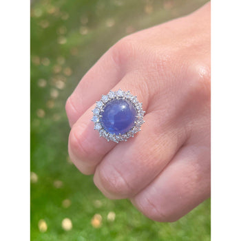 Bague halo en platine avec saphir bleu cabochon de 25 carats et diamants, certifiée GIA – Assay Jewelers