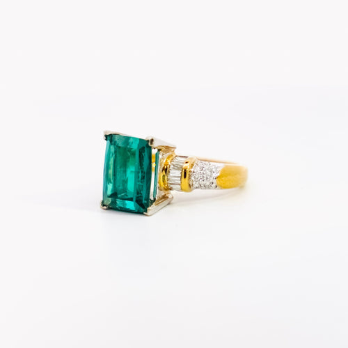 GIA Certified Rectangular Cut Blue-Green Indicolite Tourmaline and Diamond 18K Gold Ring