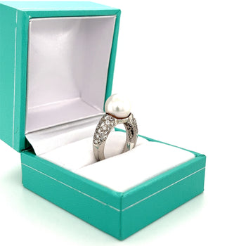 South Sea Pearl with Round Diamond Pave Side stones in Platinum Ring – Assay Jewelers